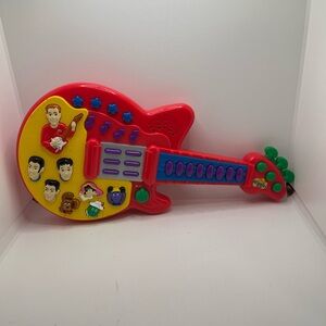 The Wiggles Play Along Musical Guitar Spin Masters 2003 Works